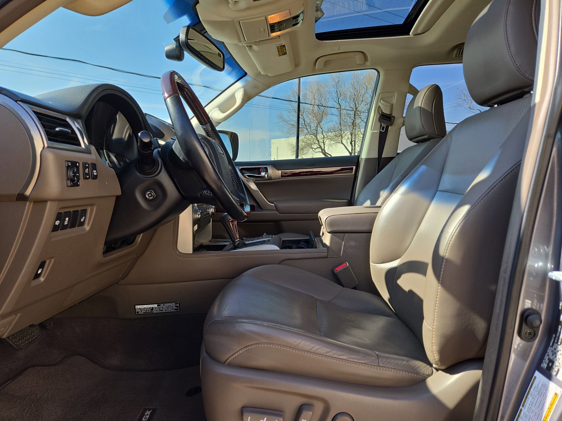 Used 2019 Lexus GX 460 Luxury AWD/4WD image 16