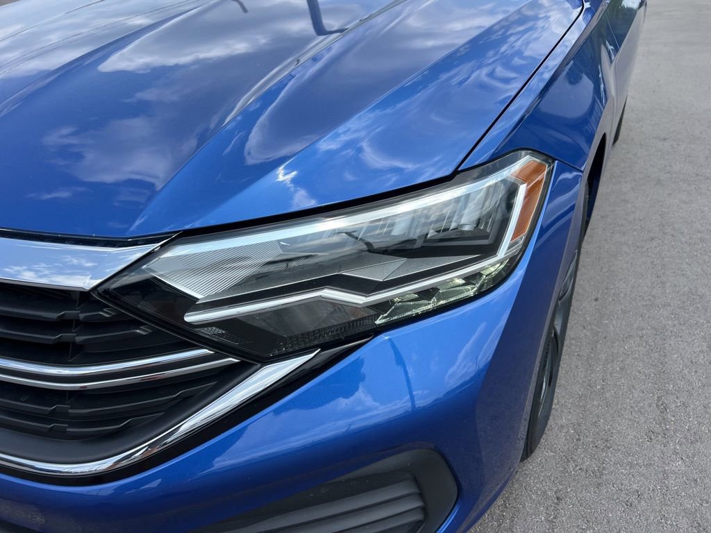 Certified 2022 Volkswagen Jetta SE w/ Panoramic Sunroof Package FWD image 10
