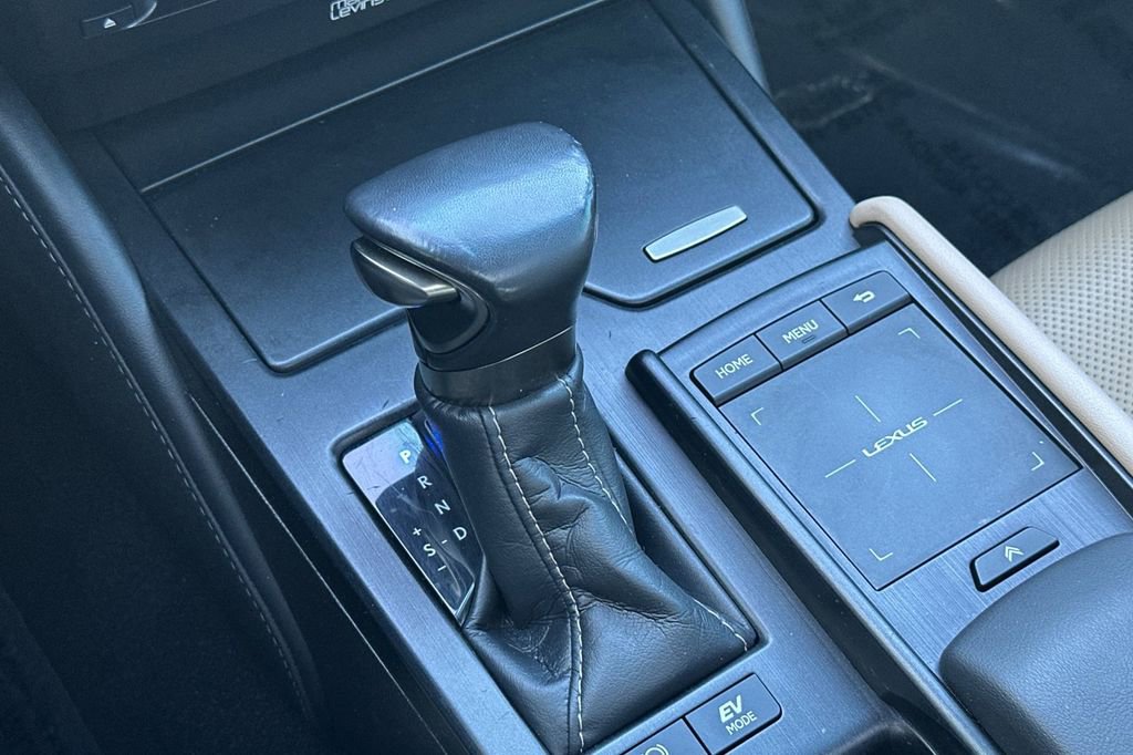 Certified 2020 Lexus ES 300h w/ Premium Package image 20