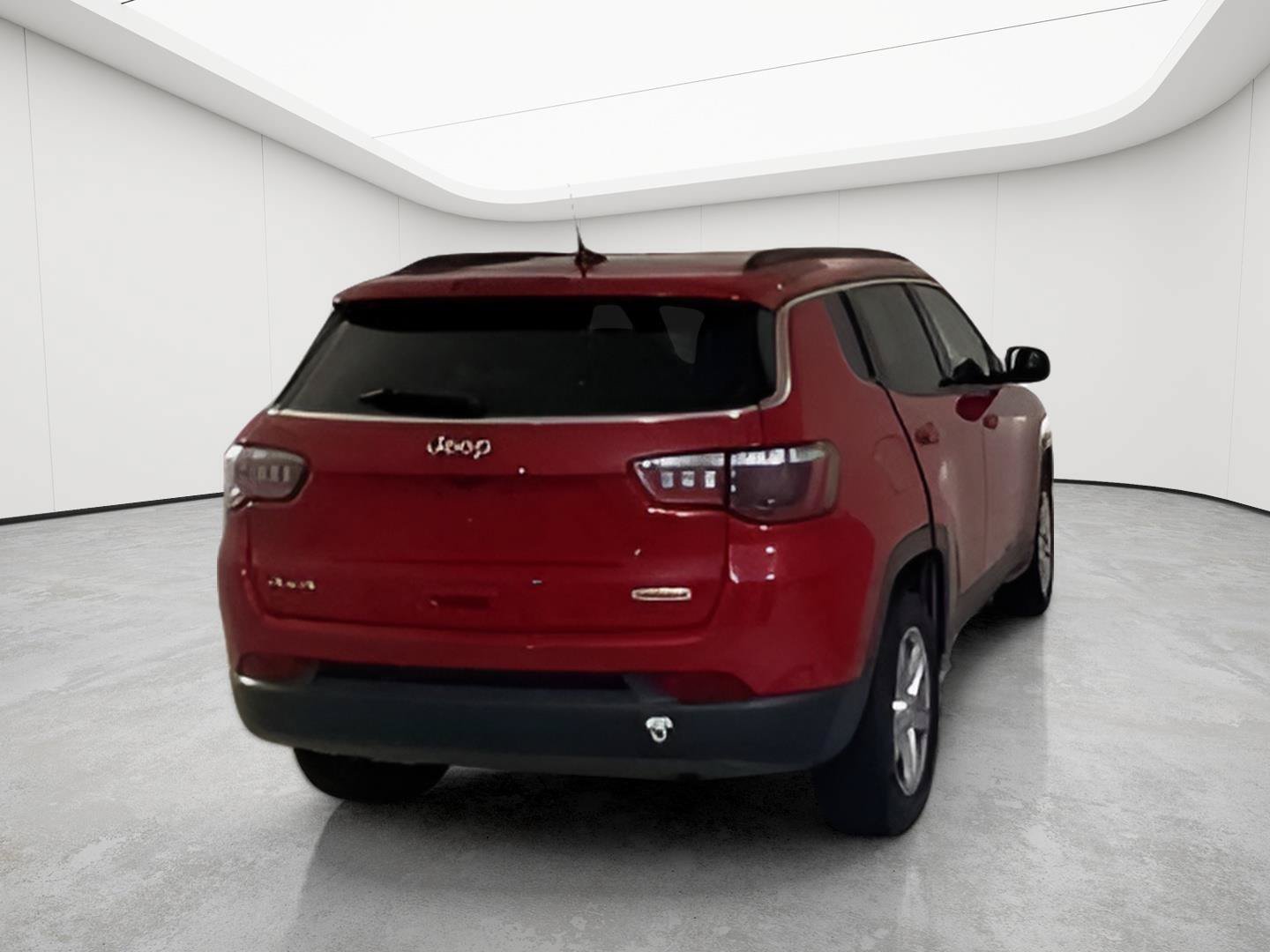 Used 2024 Jeep Compass Latitude AWD/4WD image 2
