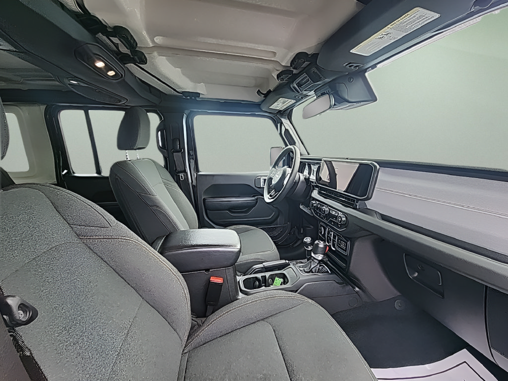 Used 2024 Jeep Wrangler Unlimited Sport AWD/4WD image 19