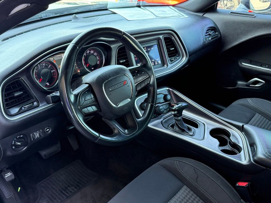 Used 2018 Dodge Challenger SXT image 19