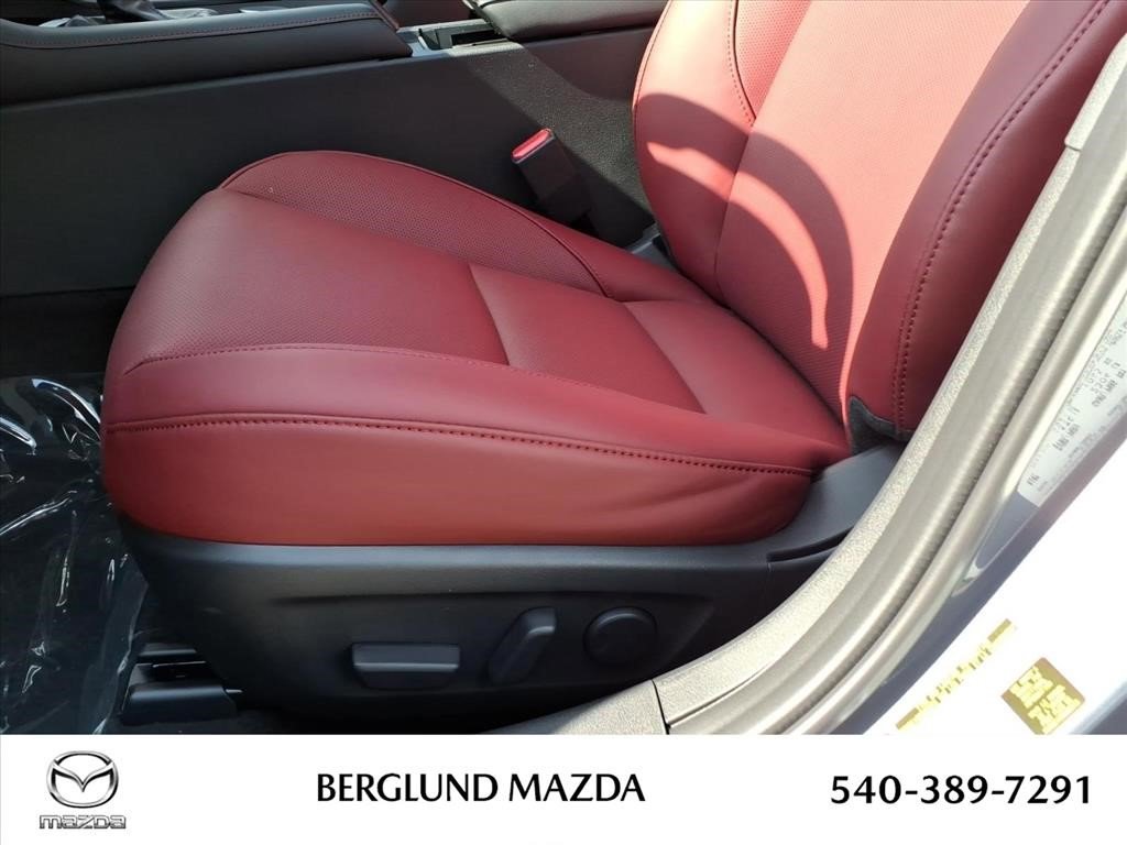 New 2026 MAZDA MAZDA3 Carbon image 14