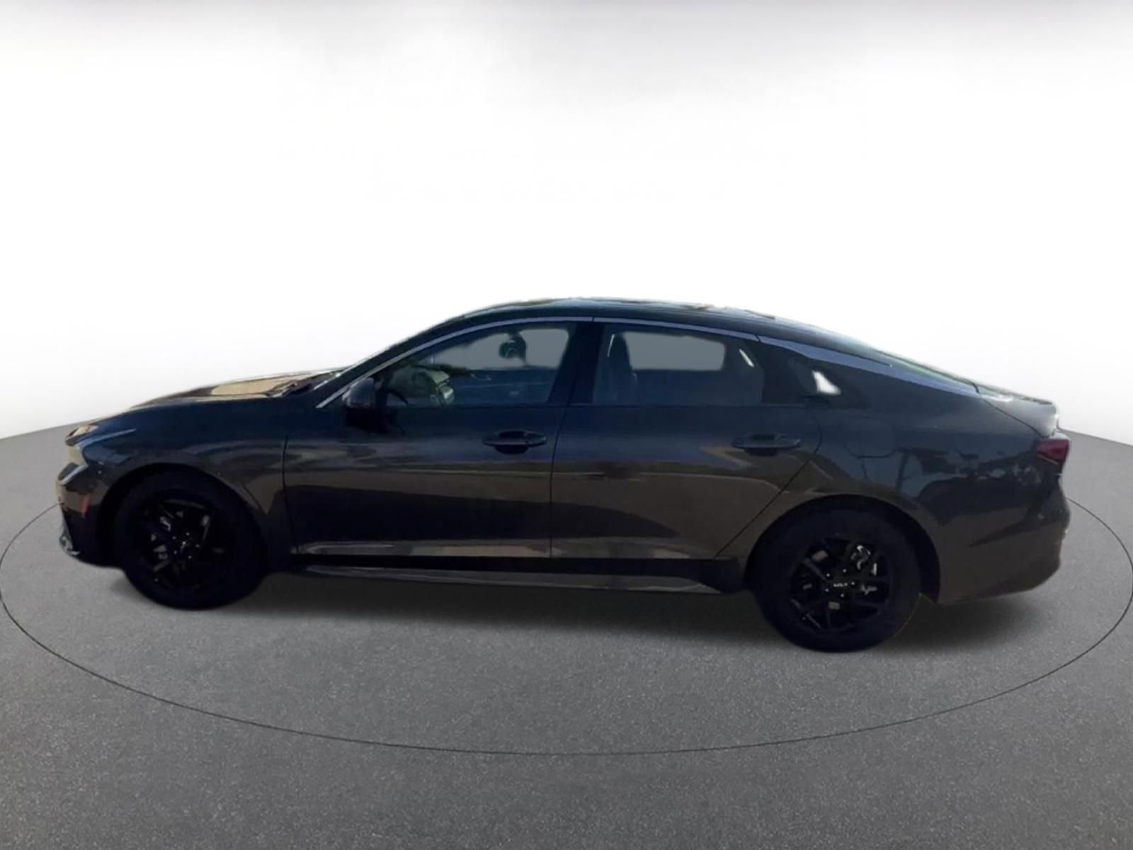 Used 2025 Kia K5 LXS FWD image 9