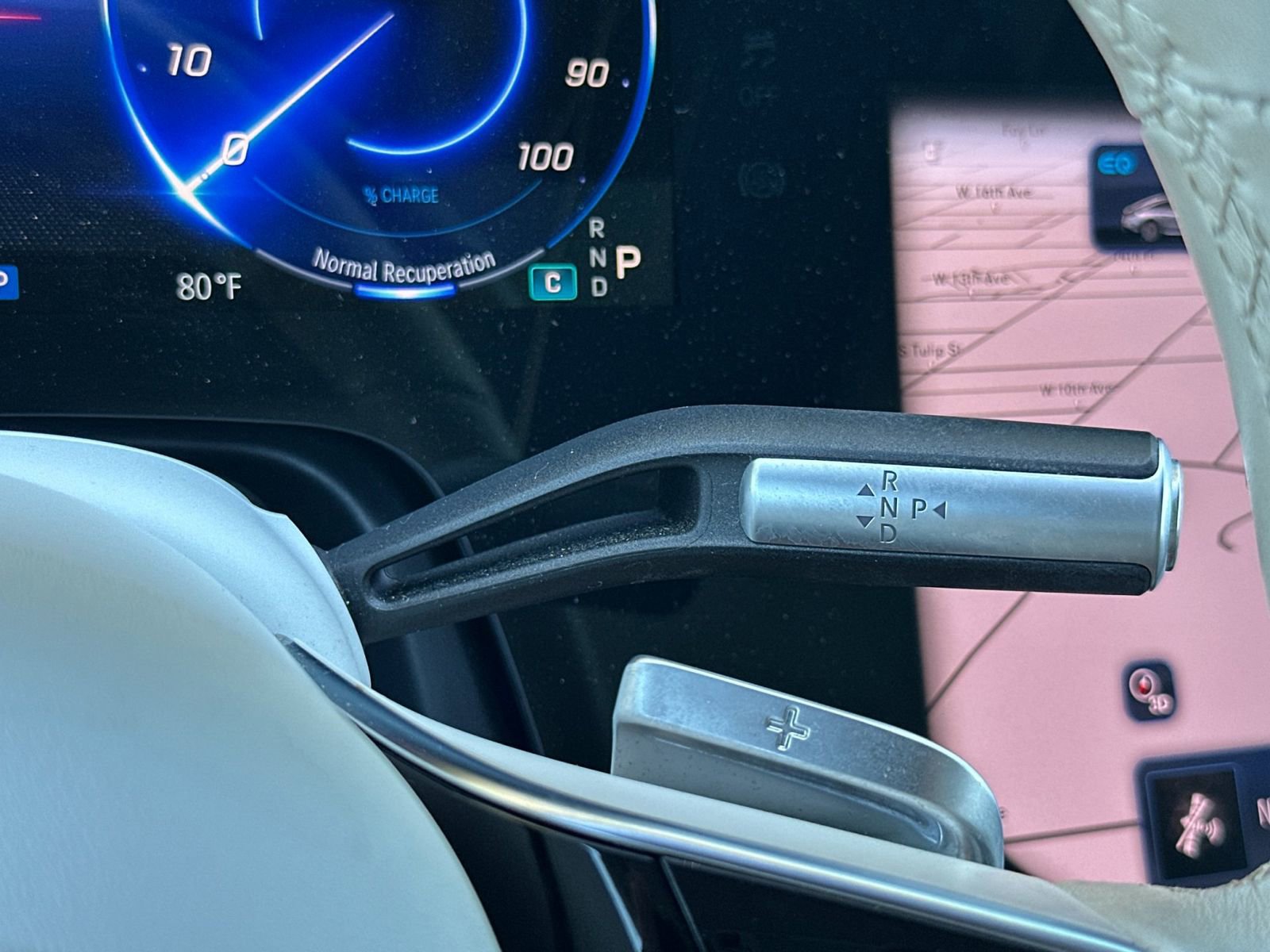 Certified 2022 Mercedes-Benz EQS 580 4MATIC Sedan w/ Exclusive Trim Package image 23