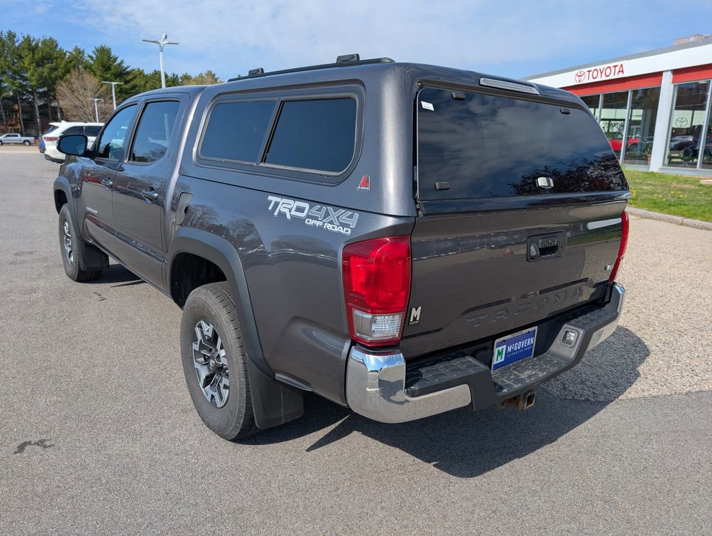 Used 2017 Toyota Tacoma TRD Off-Road w/ Tow Package AWD/4WD image 3