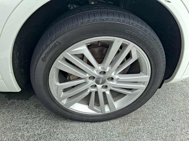 Used 2018 Audi Q5 2.0T Premium Plus w/ Premium Plus Package AWD/4WD image 10
