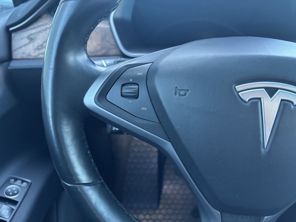 Used 2020 Tesla Model X Long Range AWD/4WD image 15