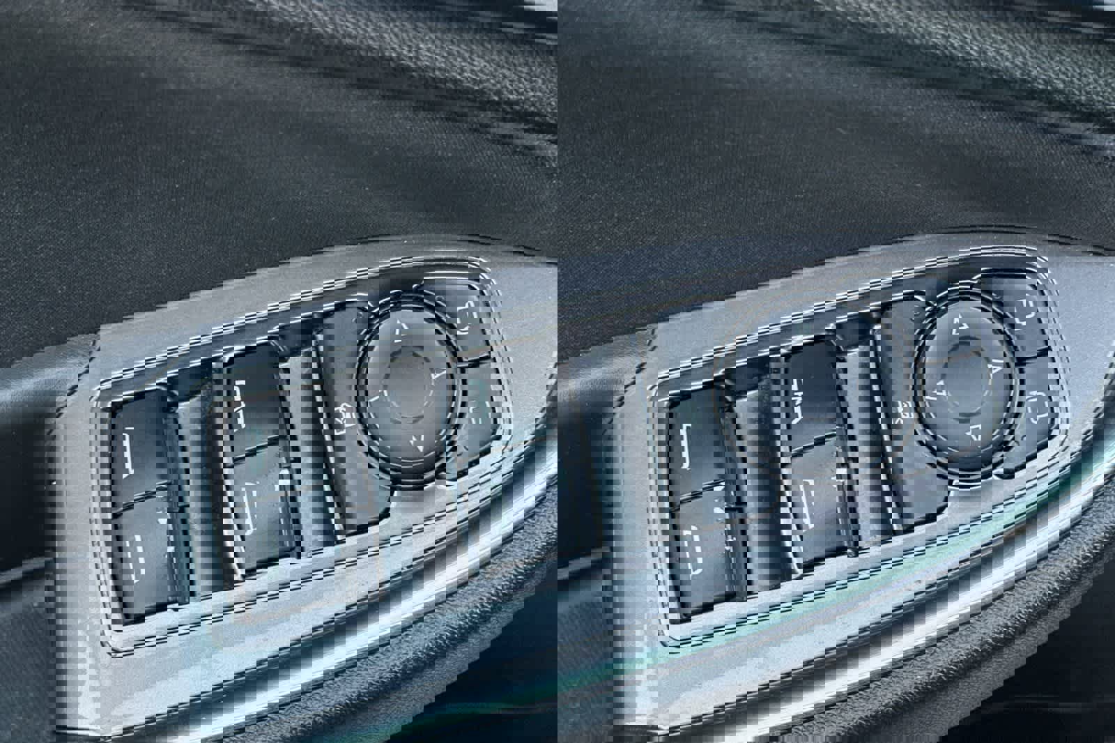 Used 2017 Chevrolet Malibu LT image 14