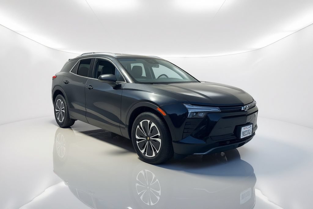Used 2024 Chevrolet Blazer EV LT AWD/4WD image 3