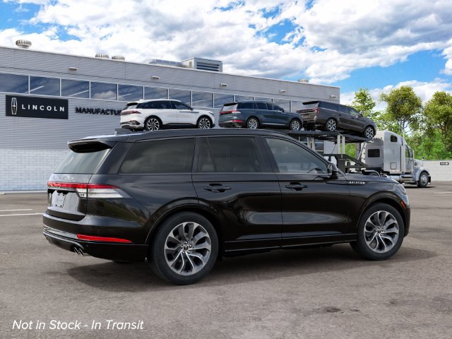 New 2027 Lincoln Aviator AWD w/ Jet Appearance Package image 6