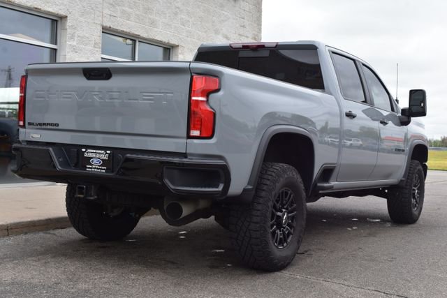Used 2025 Chevrolet Silverado 2500 ZR2 w/ Technology Package AWD/4WD image 16