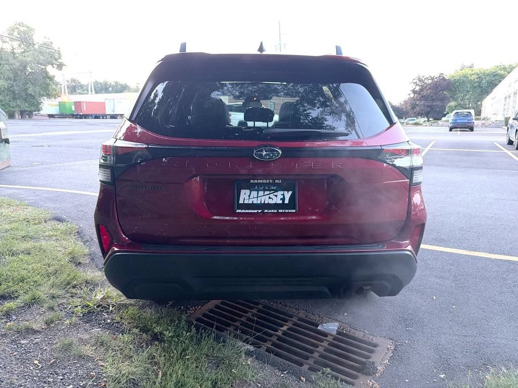 Used 2026 Subaru Forester Premium AWD/4WD image 7