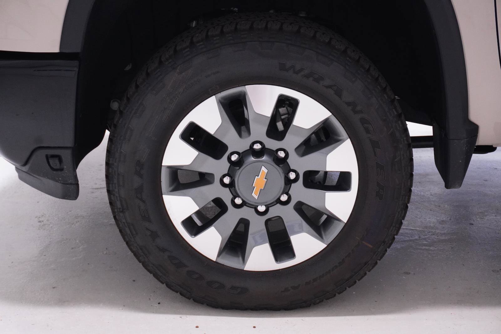 New 2026 Chevrolet Silverado 2500 Custom w/ Custom Value Package image 9