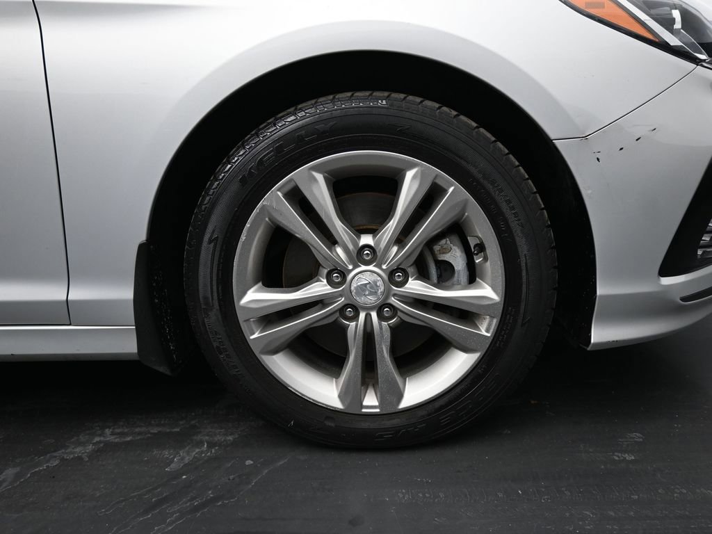 Used 2019 Hyundai Sonata SEL w/ Tech Package 02 image 10