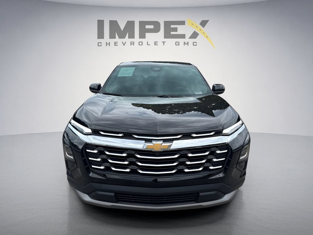 Used 2026 Chevrolet Equinox LT FWD image 8