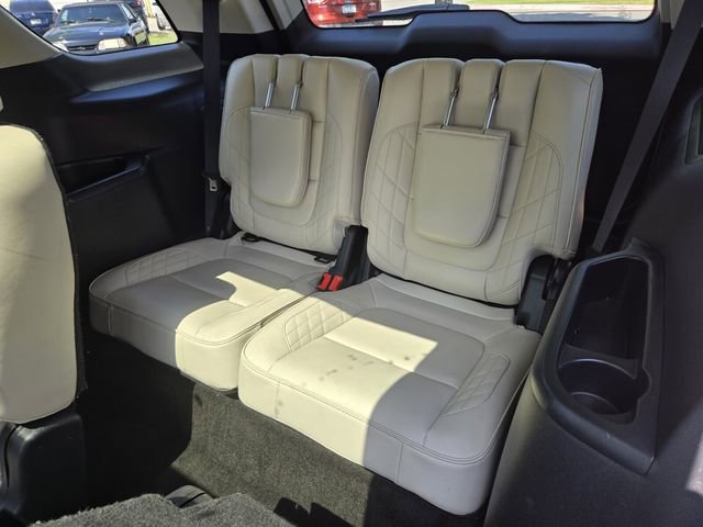Used 2016 Ford Explorer Platinum image 13
