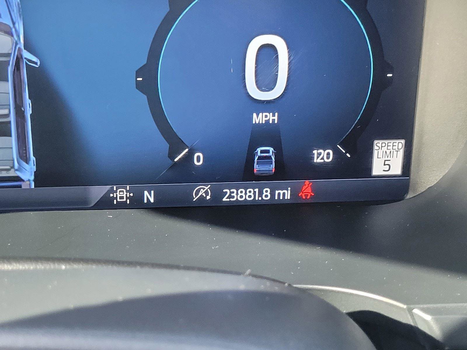 Used 2024 Ford F150 Lariat w/ FX4 Off-Road Package image 32