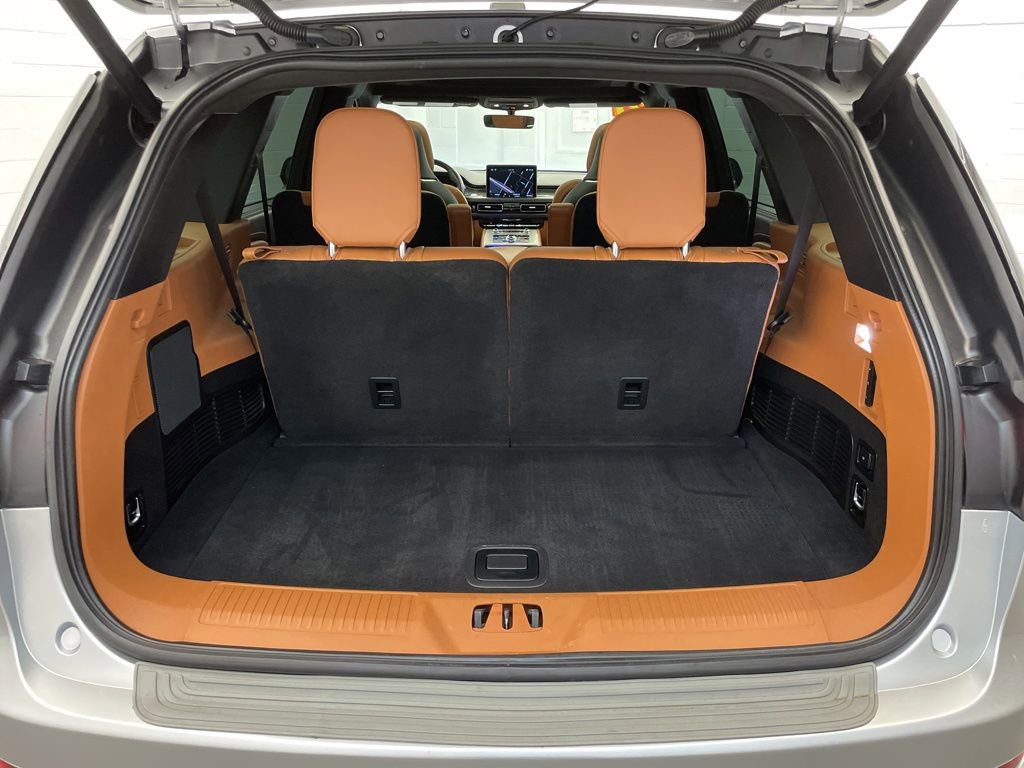 Used 2021 Lincoln Aviator Black Label w/ Dynamic Handling Package image 23