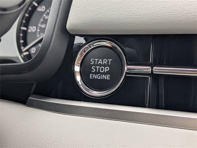 New 2025 Mitsubishi Outlander SE image 26