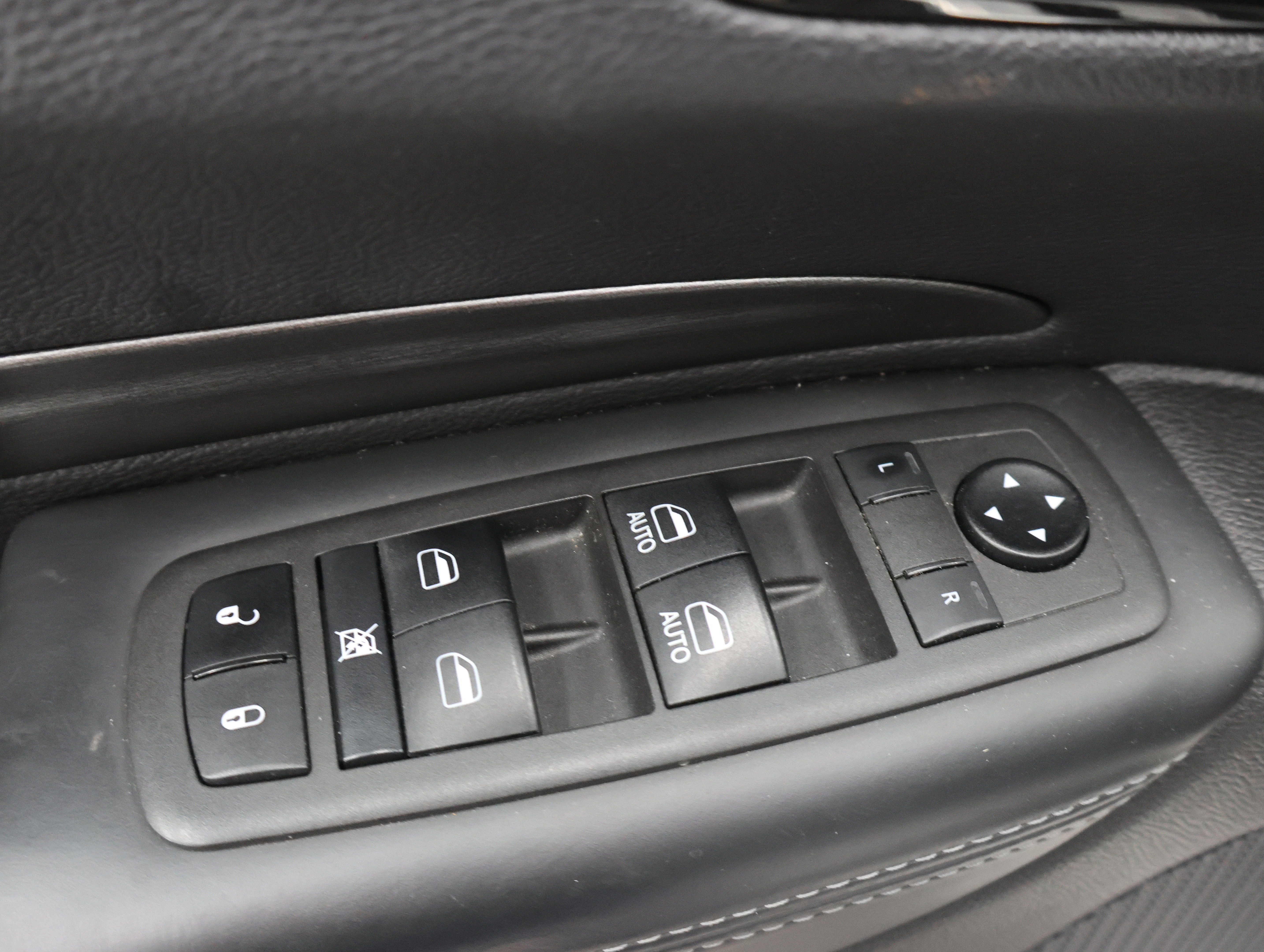 Used 2021 Dodge Durango Citadel w/ Technology Group AWD/4WD image 39