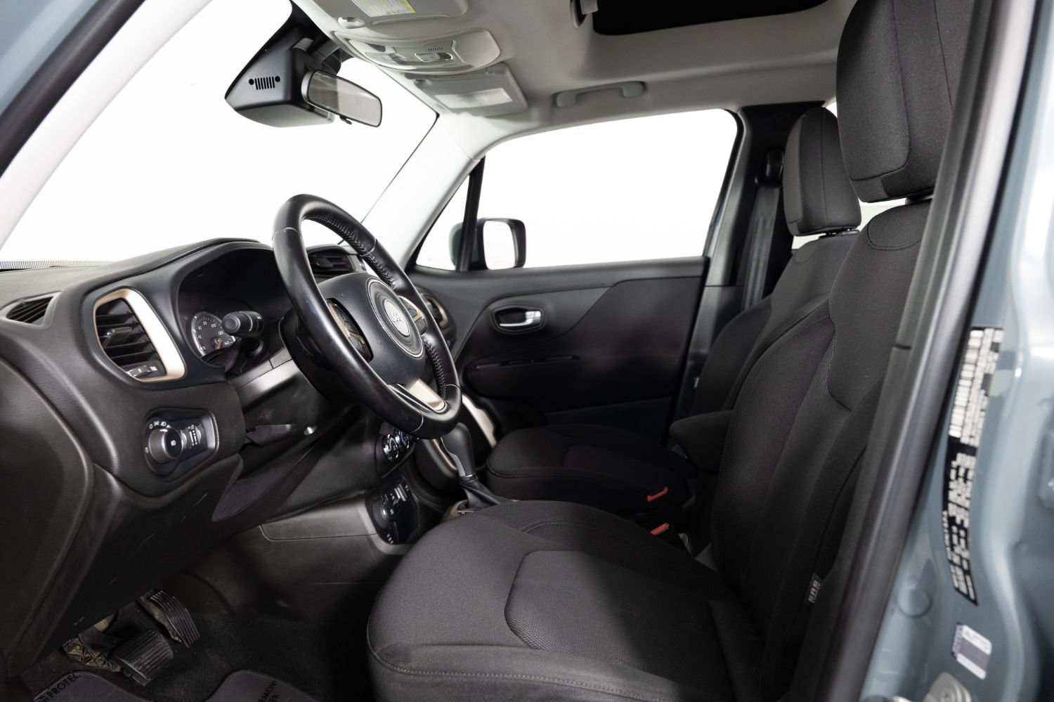 Used 2017 Jeep Renegade Latitude w/ Trailer Tow Group AWD/4WD image 15