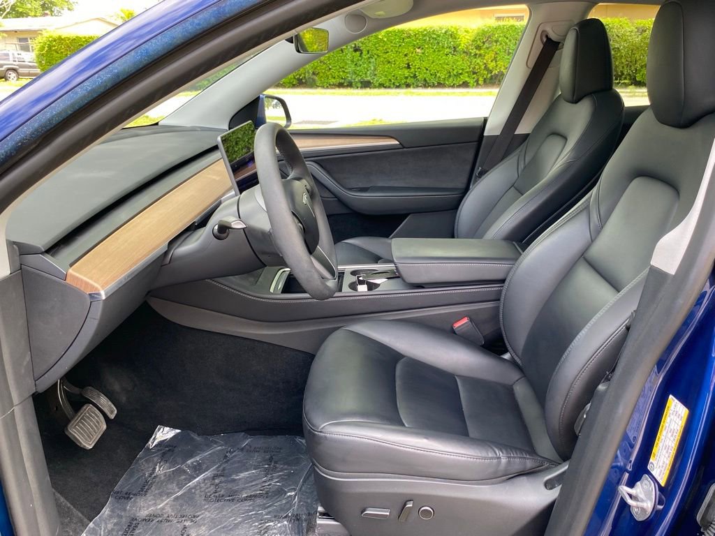 Used 2024 Tesla Model Y Long Range image 32