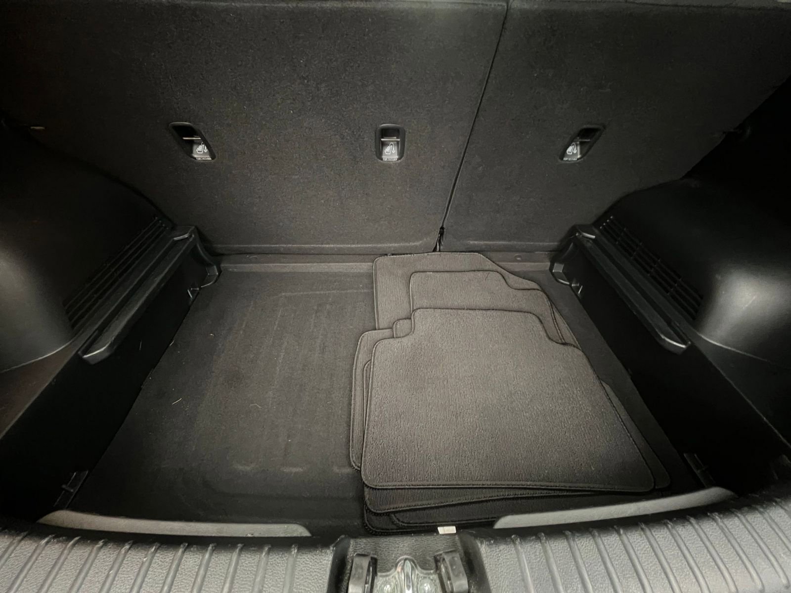 Used 2025 Kia Soul LX w/ LX Technology Package image 31