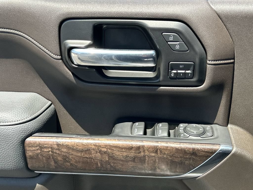 Used 2022 GMC Sierra 3500 Denali AWD/4WD image 24