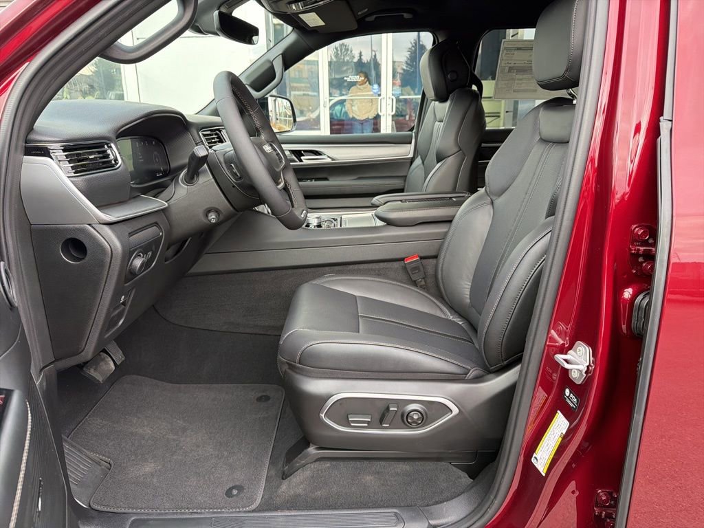 New 2026 Jeep Grand Wagoneer Limited image 13