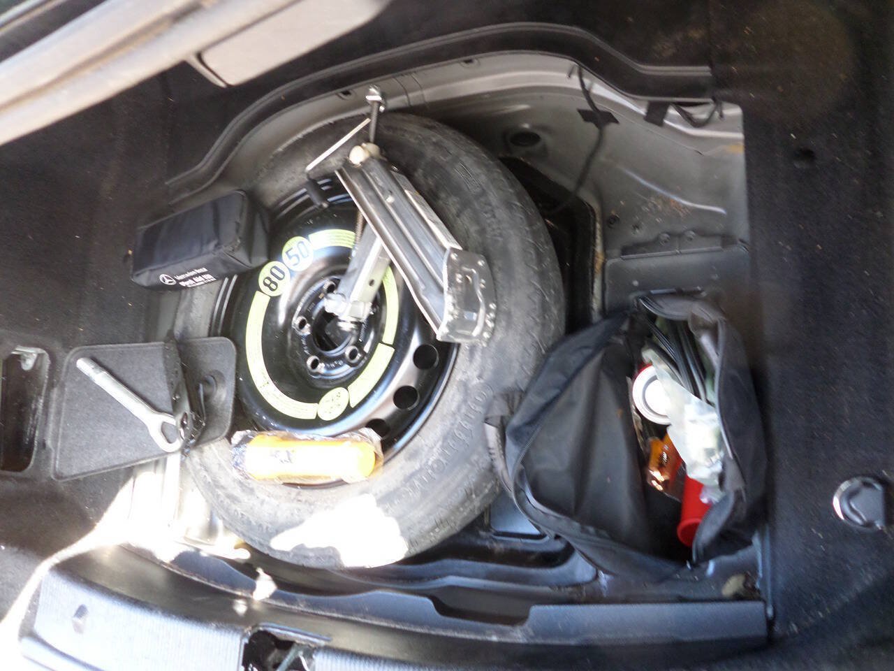 Used 2012 Mercedes-Benz C 250 Sedan image 59