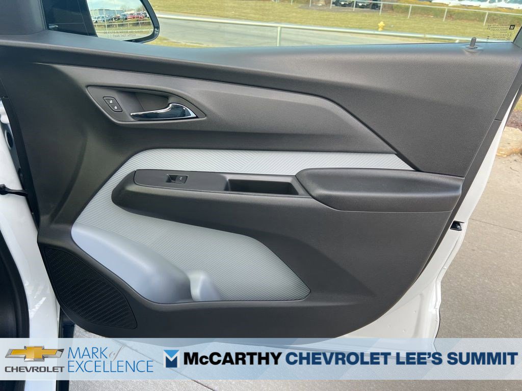 New 2027 Chevrolet Bolt LT w/ Comfort Package FWD image 25