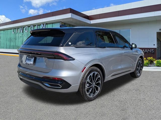 New 2026 Lincoln Nautilus Reserve image 4