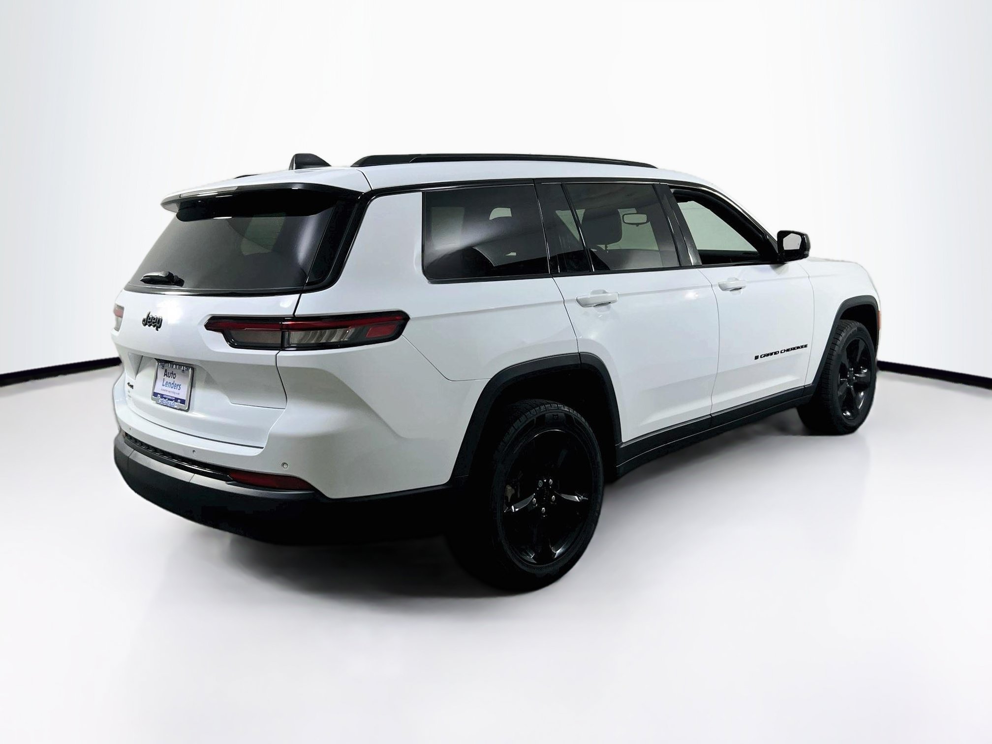 Used 2023 Jeep Grand Cherokee L Laredo AWD/4WD image 5