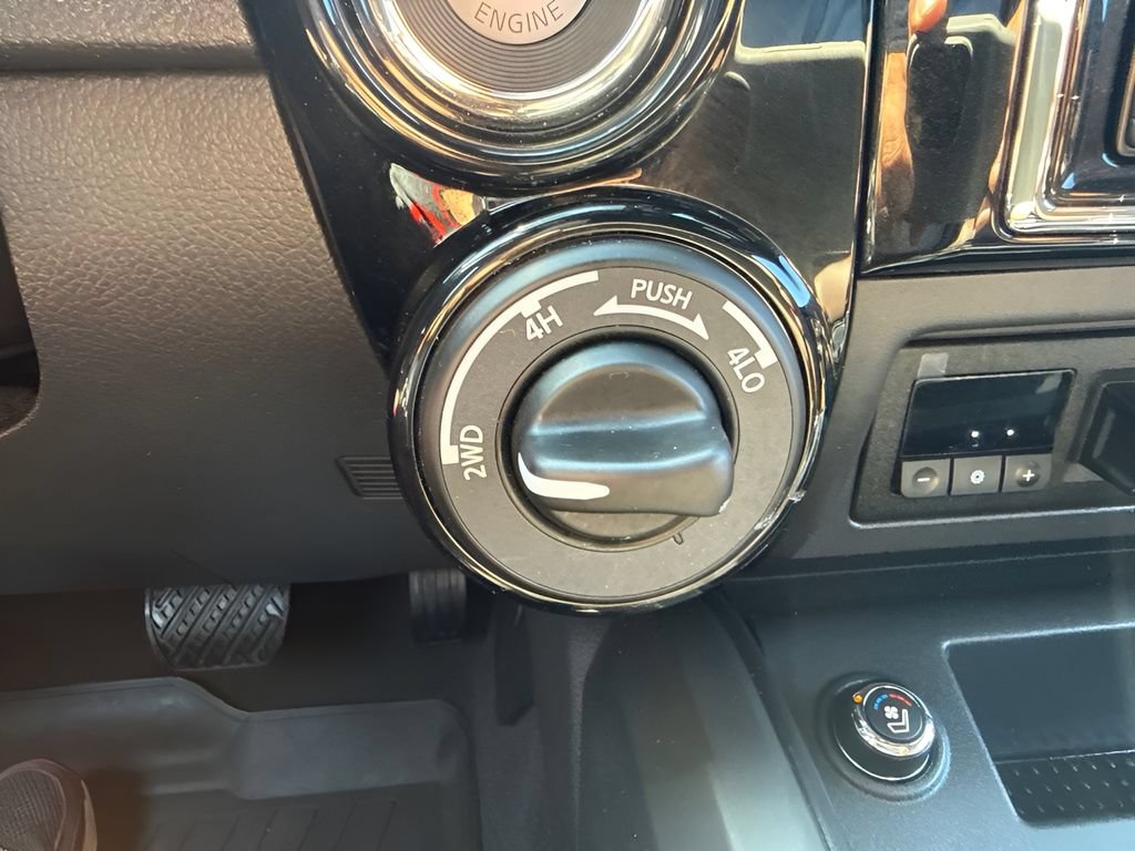 Used 2024 Nissan Titan Platinum Reserve w/ Moonroof Package AWD/4WD image 14