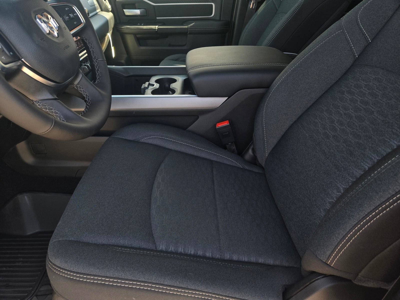New 2026 RAM 2500 Big Horn AWD/4WD image 12