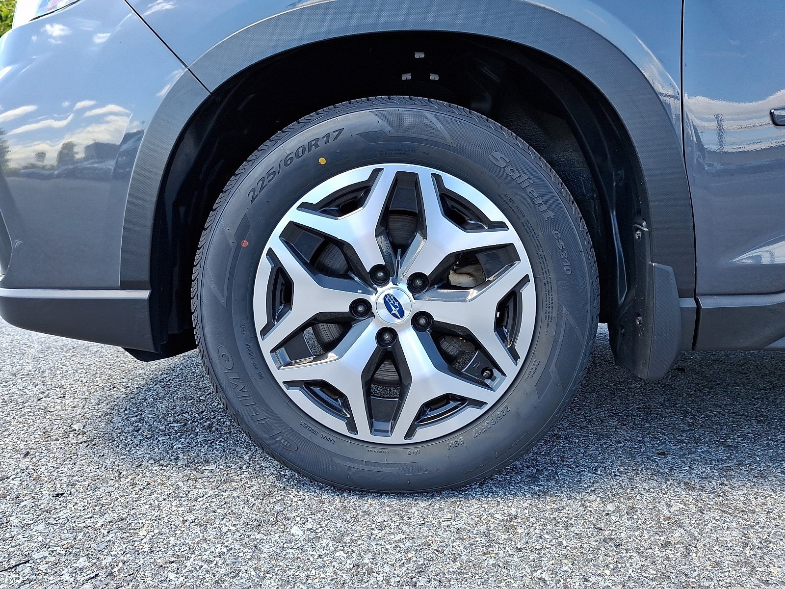 Used 2020 Subaru Forester Premium AWD/4WD image 9