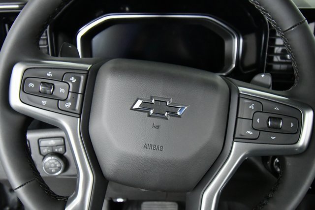 New 2026 Chevrolet Silverado 1500 LT Trail Boss w/ Convenience Package II image 2