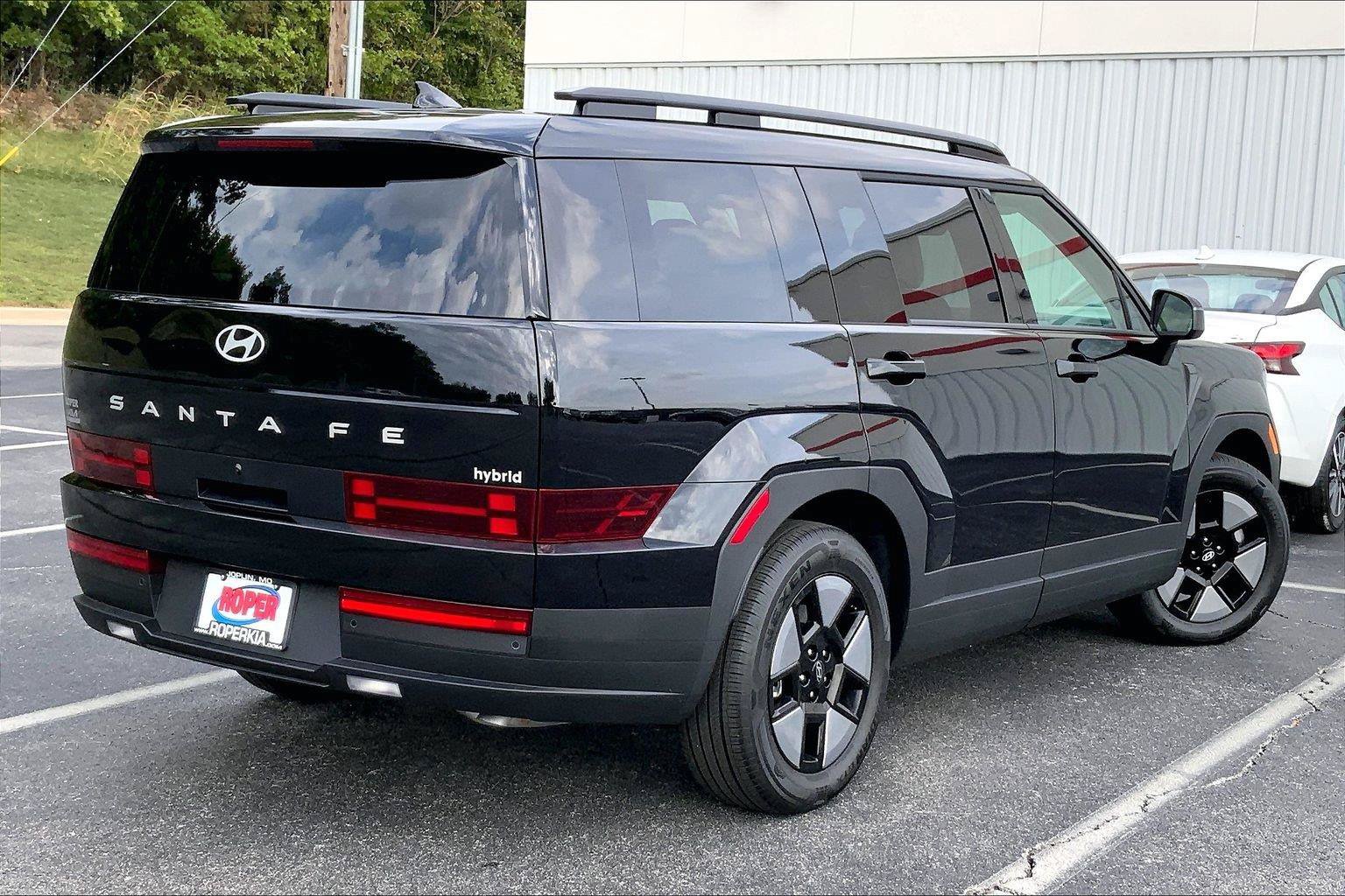 Used 2026 Hyundai Santa Fe SEL FWD image 11