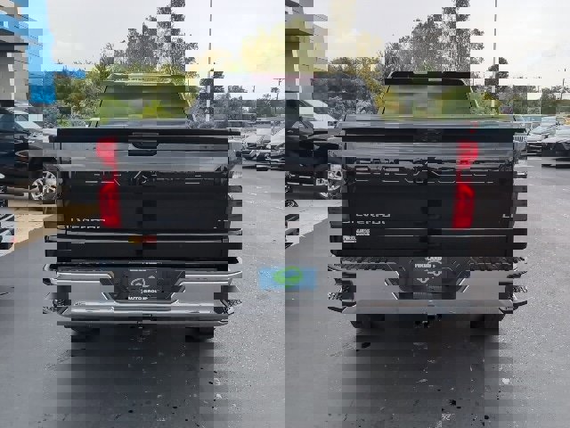 Used 2025 Chevrolet Silverado 1500 LT image 13