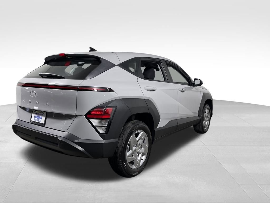 New 2026 Hyundai Kona SE image 5