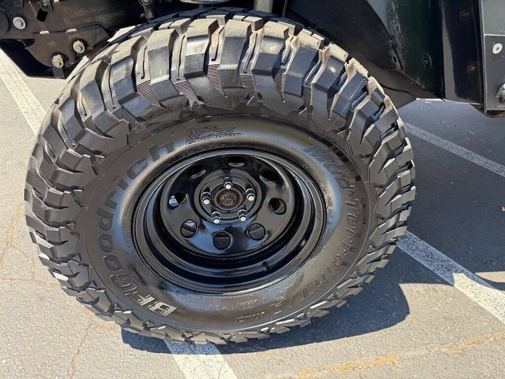 Used 2004 Jeep Wrangler 4WD w/ 30" Tire & Wheel Group image 13