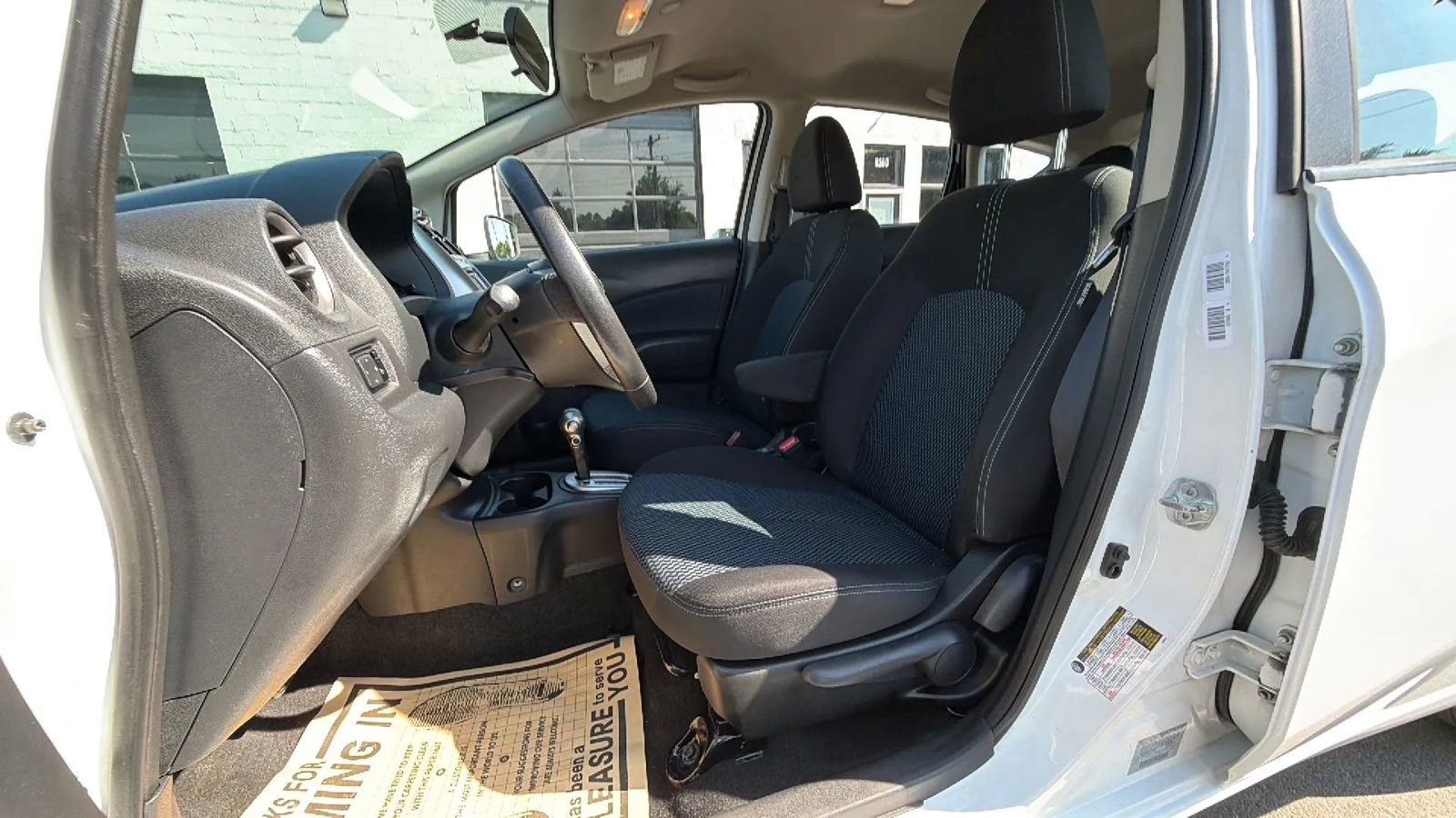 Used 2015 Nissan Versa Note SV FWD image 13