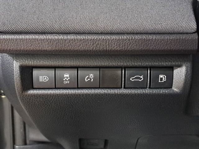 Used 2025 Toyota Camry LE FWD image 22