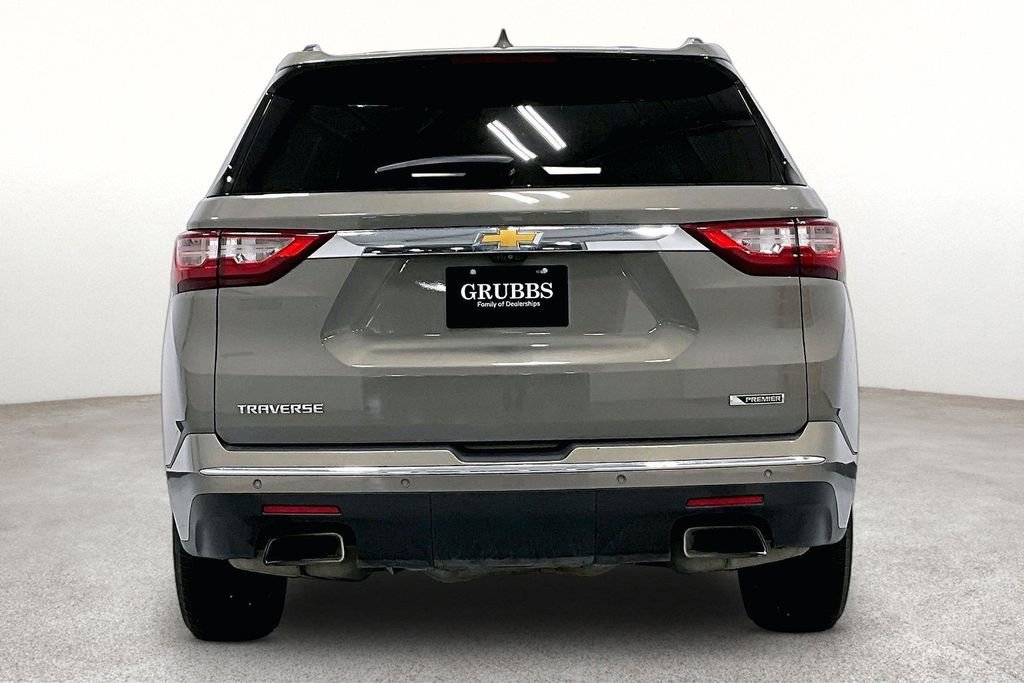 Used 2018 Chevrolet Traverse Premier w/ Driver Confidence II Package FWD image 5