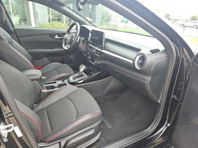 Used 2022 Kia Forte GT w/ GT Technology Package image 36