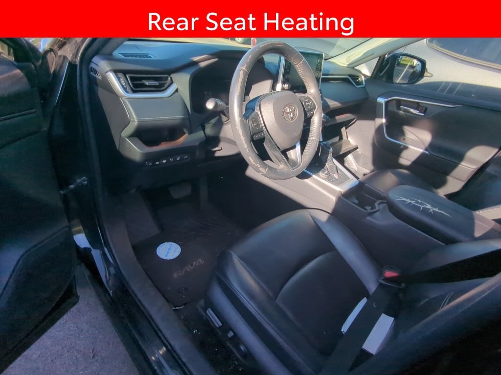 Used 2019 Toyota RAV4 Limited w/ Advanced Technology Package AWD/4WD image 7