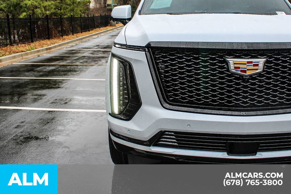 Used 2026 Cadillac Escalade ESV Platinum Sport image 12