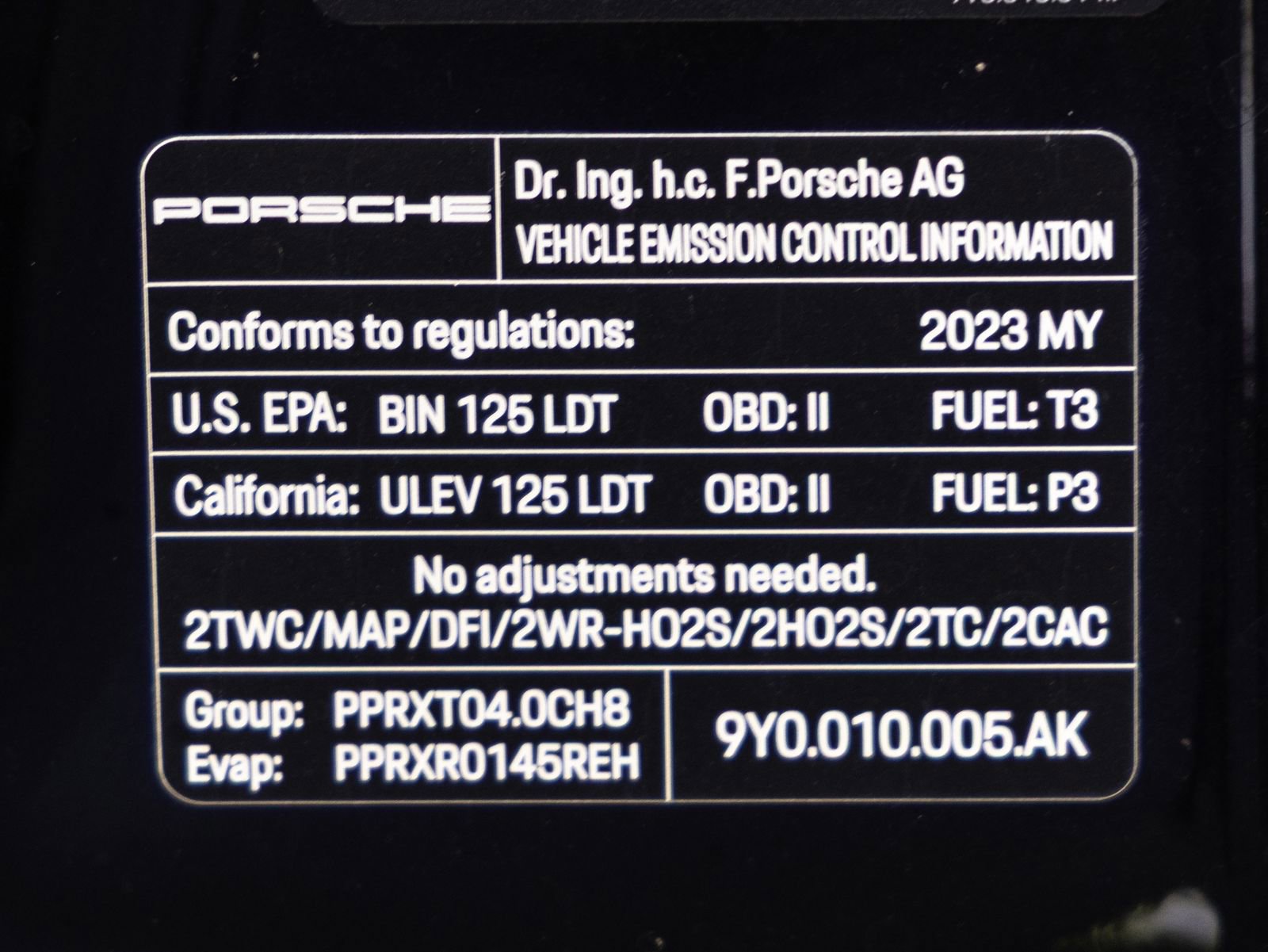Certified 2023 Porsche Cayenne Turbo S AWD/4WD image 37