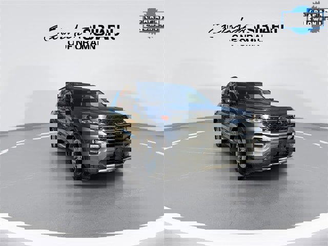 Used 2024 Ford Explorer XLT w/ Equipment Group 202A image 3